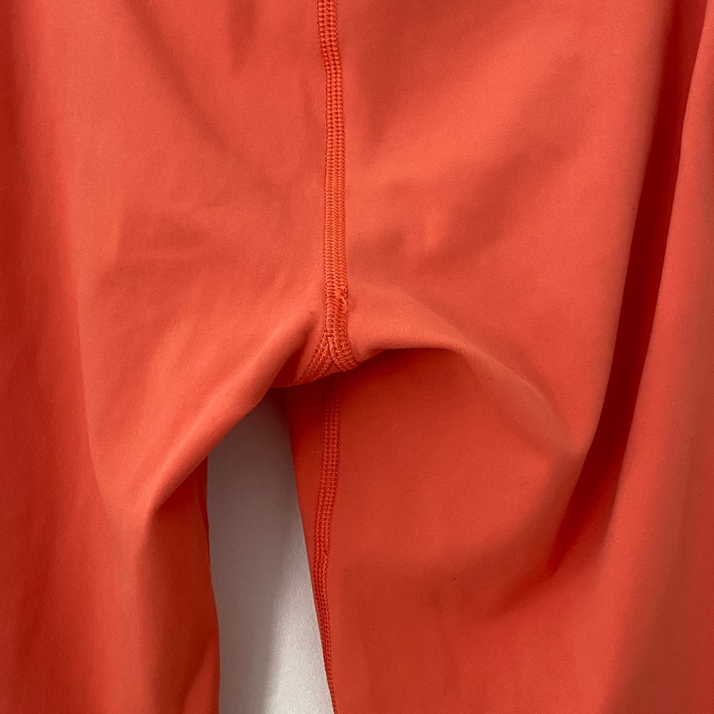NOT FOR SALE vuori Studio Pocket Legging Grapefruit - Picture 14 of 16